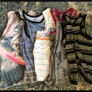 ⚡️3/$30⚡️ Bundle of Assorted Tanks